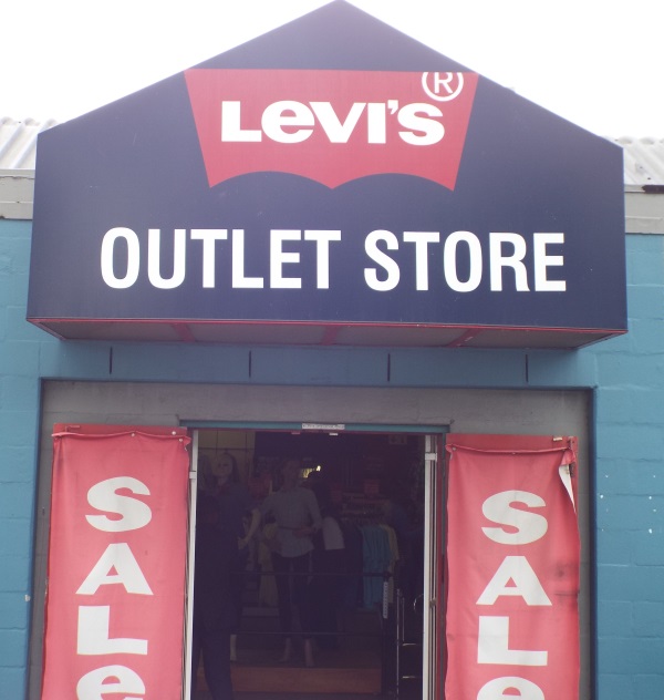 Levi store 2024 access park